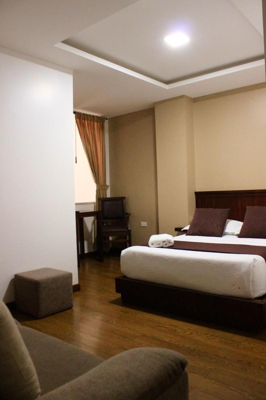 Hostal Camil Loja Luaran gambar